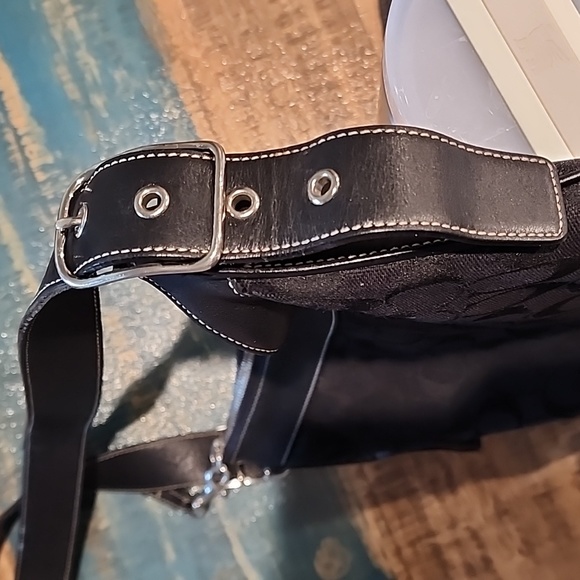 Vimtage Signature 34 Tote - Picture 10 of 14